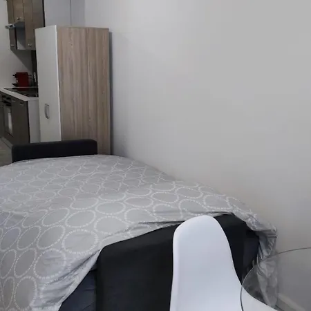 Saint Etienne Studio Lot 7 *