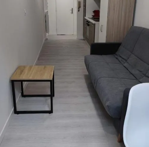 Saint Etienne Studio Lot 7